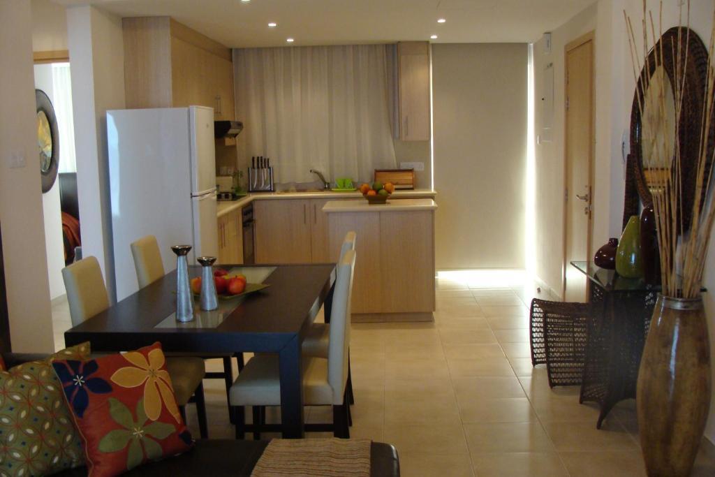 Polyxenia Isaak Luxury Villas And Apartments Protaras Exterior foto